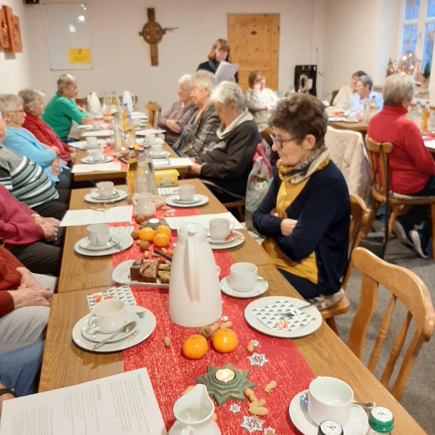 Adventfeier der Junggebliebenen