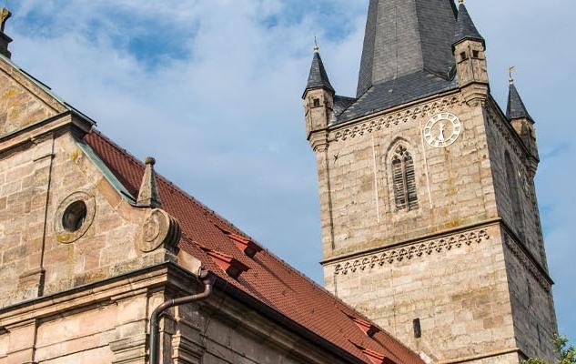 Slide Kirche Hannberg außen